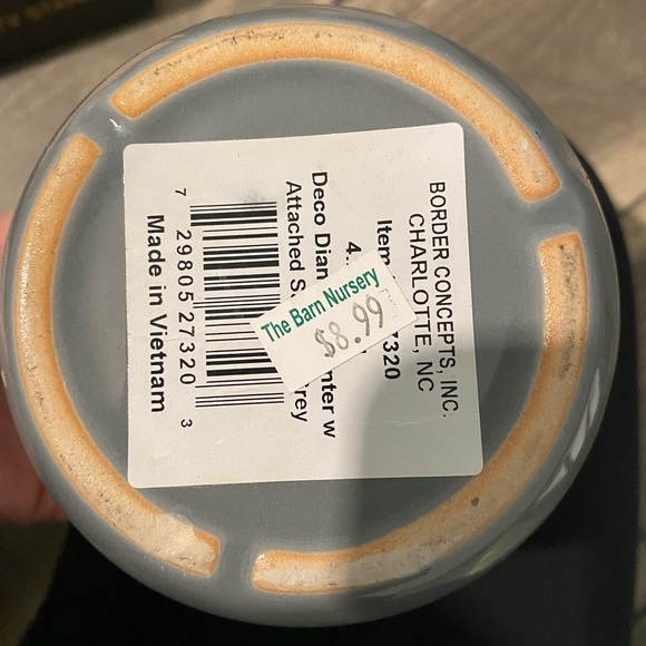 Pot - Picture 2 of 2